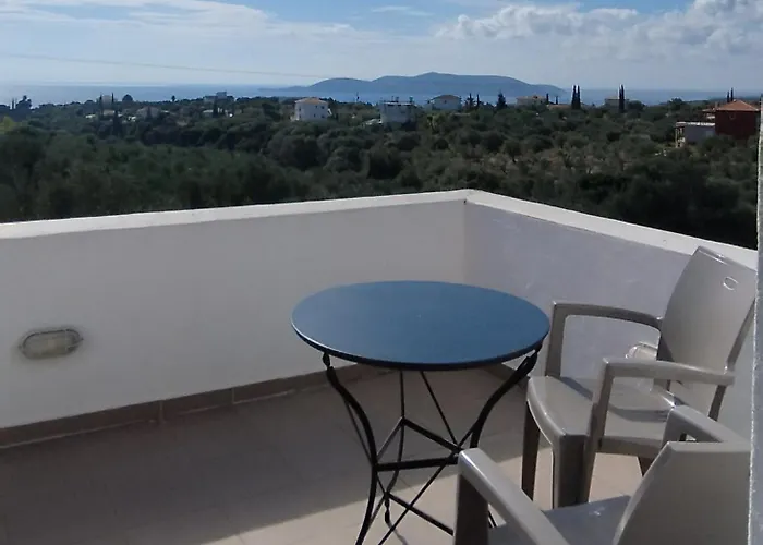 Villa Liofyto - Stylish With Views To Foinikounda Bay Kamária